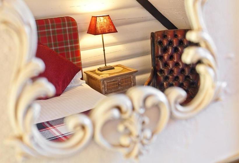 مبيت وإفطار The Log House