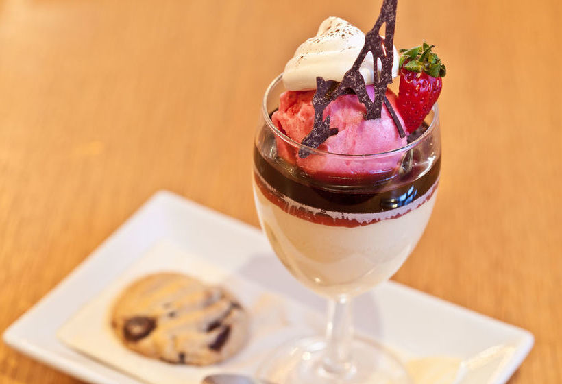 مبيت وإفطار The Log House