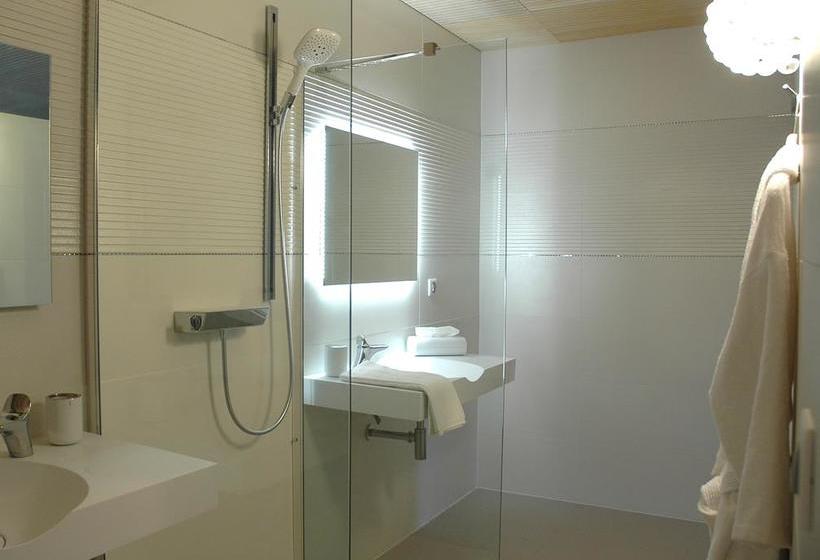 Bien Loin D Ici Spa B&b