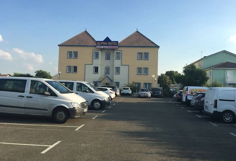 בית מלון כפרי Alpha