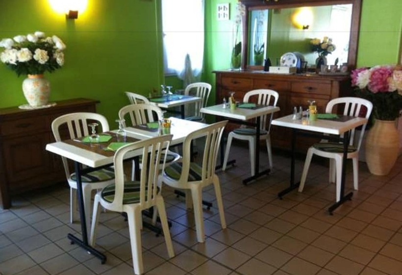 בית מלון כפרי Alpha