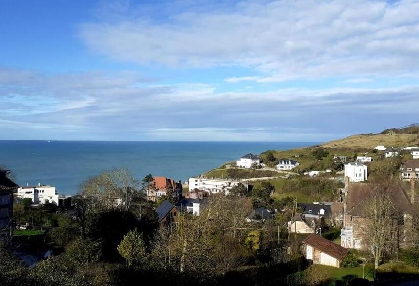 ホテル Auberge Du Vieux Puits