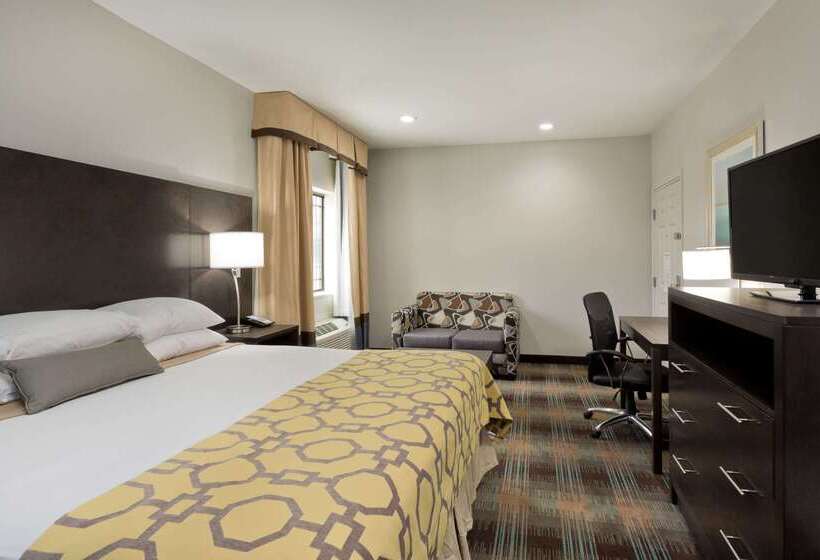 هتل Baymont By Wyndham Bryan College Station