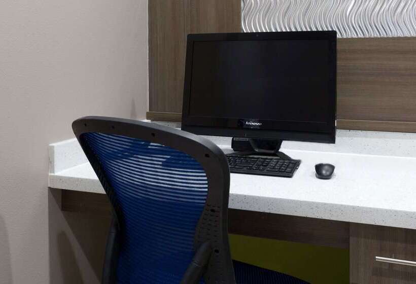 هتل Baymont By Wyndham Bryan College Station