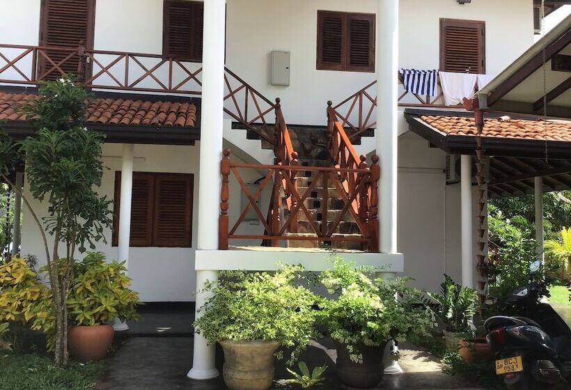 호텔 Beach Villa Lanka