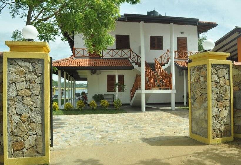 호텔 Beach Villa Lanka