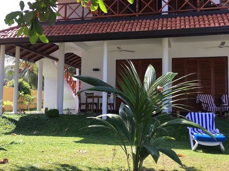 호텔 Beach Villa Lanka