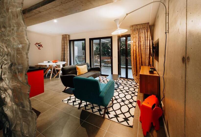 هتل Citta Di Lume Suites & Lofts