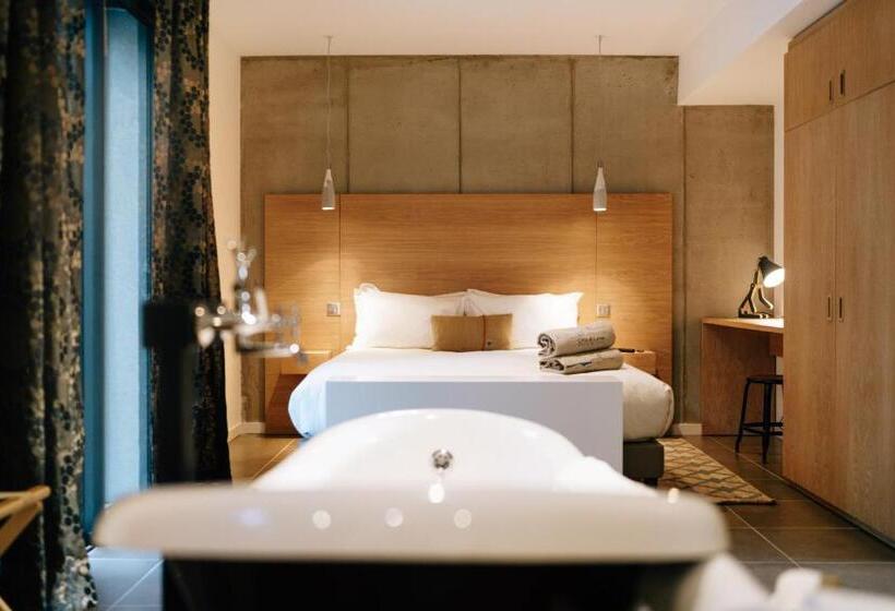 هتل Citta Di Lume Suites & Lofts