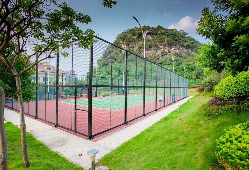 Отель Country Garden Sun City Phoenix