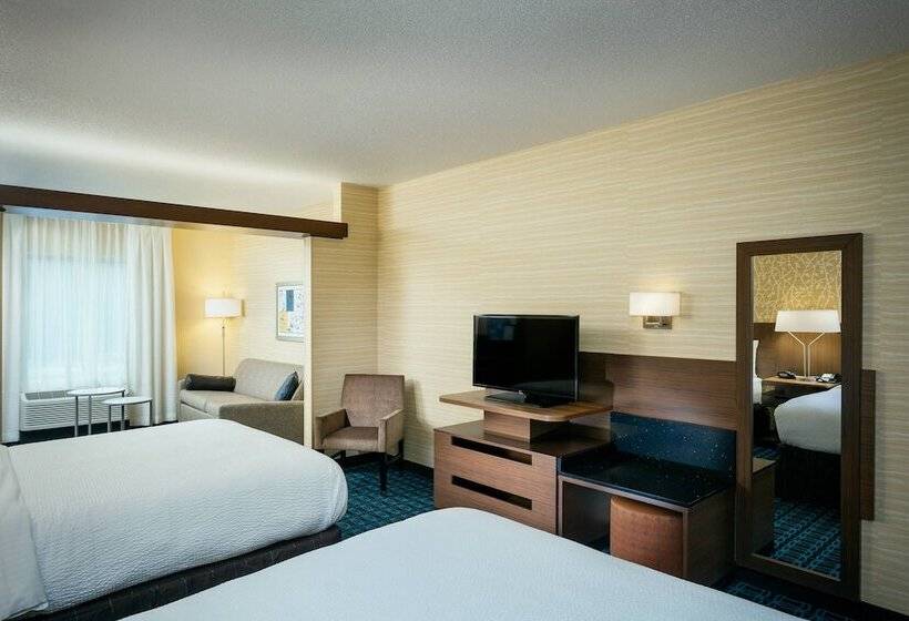 Отель Fairfield Inn & Suites By Marriott Tacoma Dupont