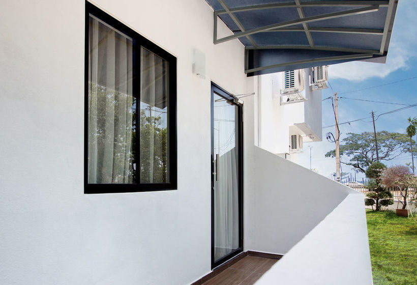 בית מלון כפרי Gurney Lodge