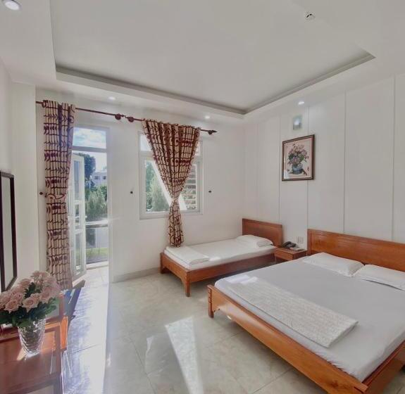 هتل Hà Tiên Hạnh Phúc