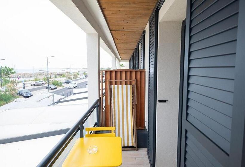 Отель Hôtel De La Plage