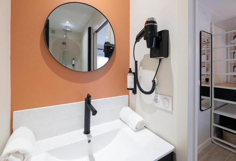 Отель Hôtel De La Plage