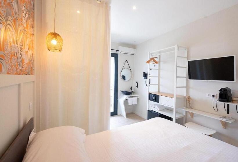 Отель Hôtel De La Plage