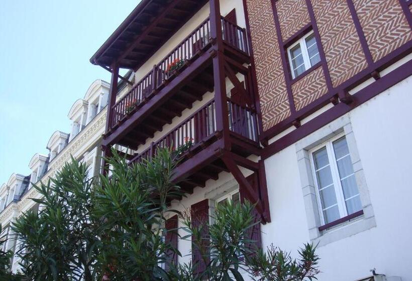 فندق Hôtel Restaurant De La Paix