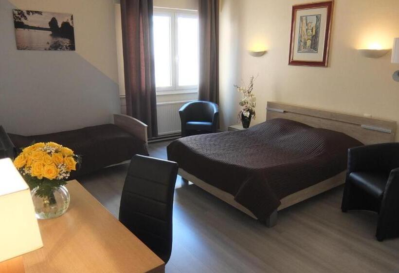 ホテル Hôtel Restaurant Du Soleil Levant