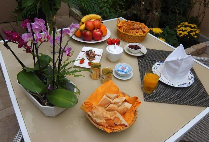 ホテル Hôtel Restaurant Du Soleil Levant