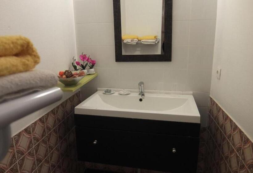 ホテル Hôtel Restaurant Du Soleil Levant