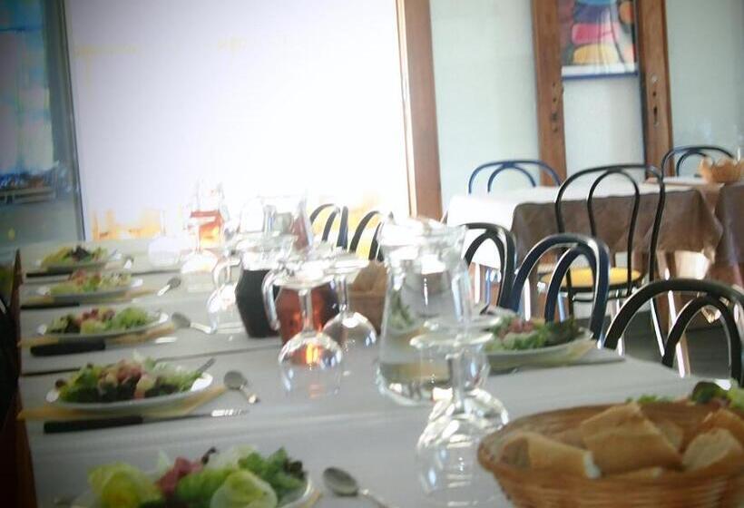 ホテル Hôtel Restaurant Et Pension Soirée étape Bel Air