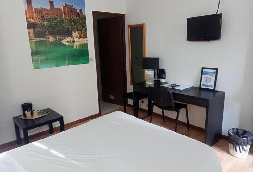 ホテル Hôtel Restaurant Le Relais De L'estuaire