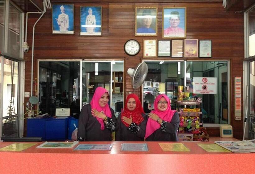 فندق K T Beach Resort