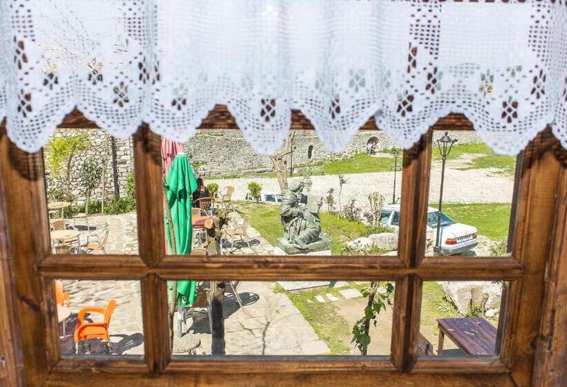 בית מלון כפרי Kalaja