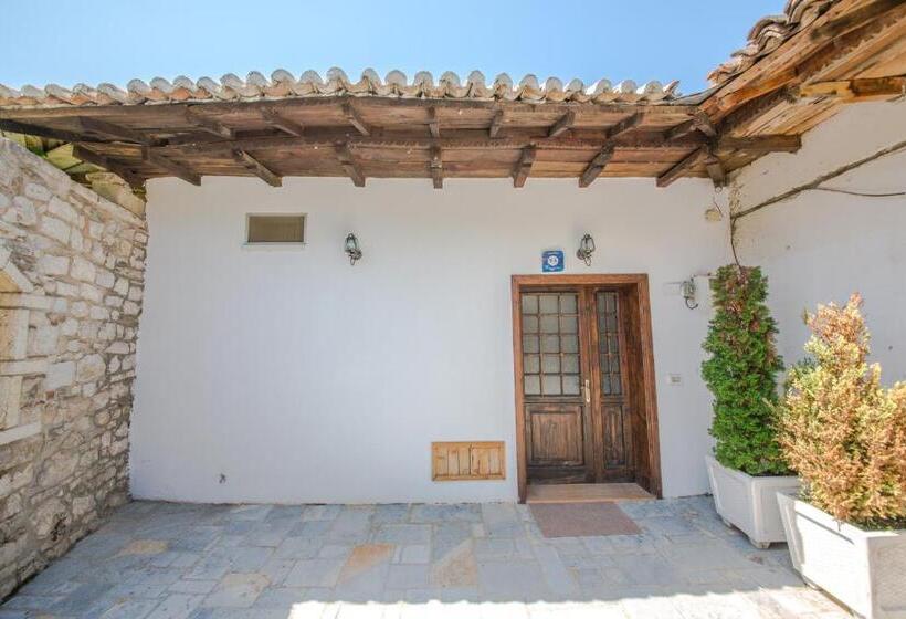 בית מלון כפרי Kalaja