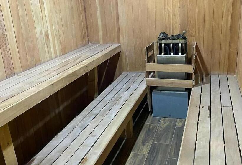 ホテル La Escondida