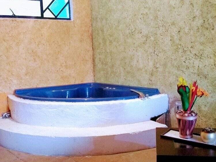 ホテル La Escondida