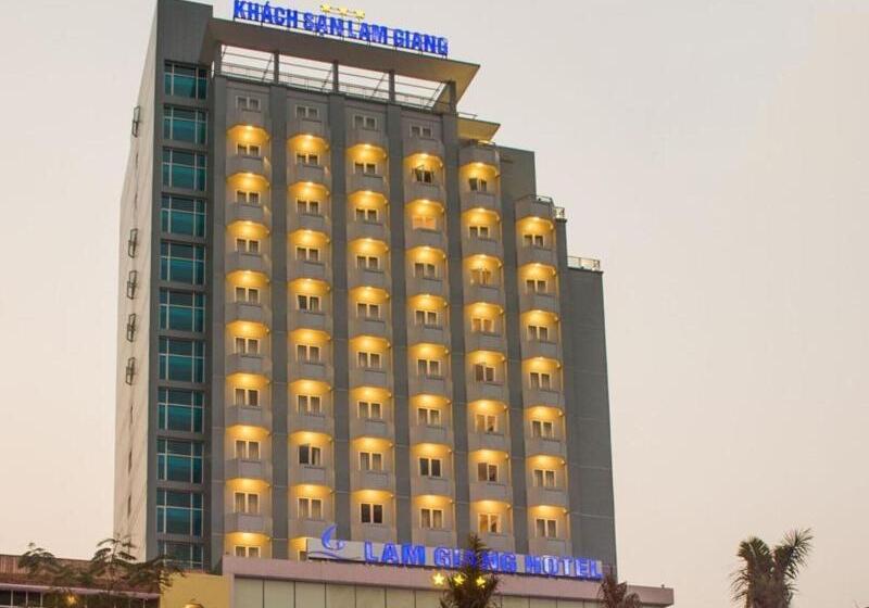 هتل Lam Giang