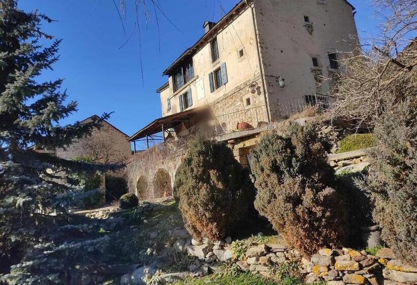 בית מלון כפרי Le Château Brangoly