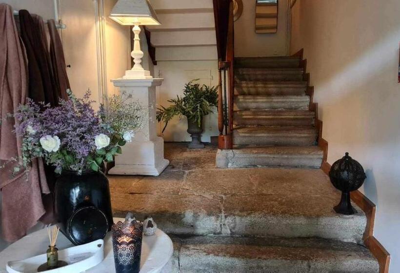 בית מלון כפרי Le Château Brangoly