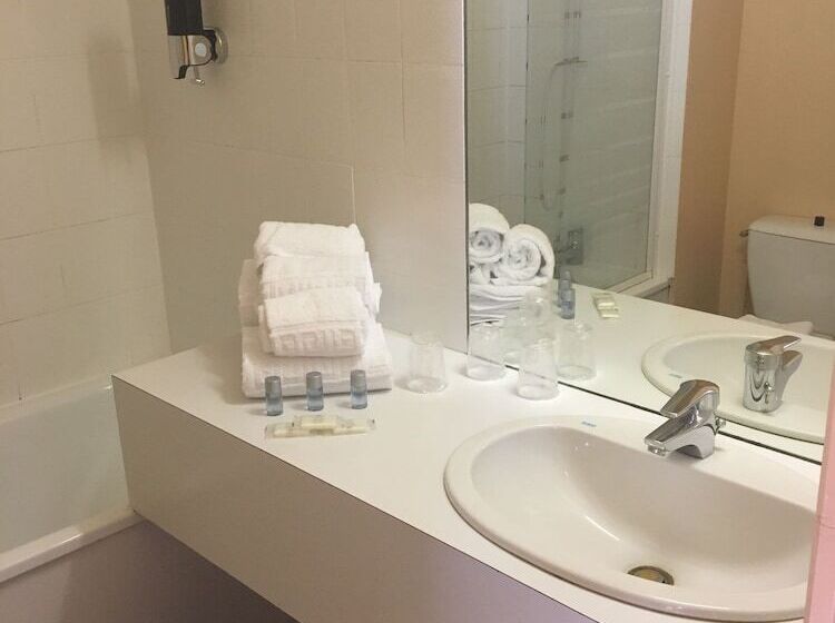 בית מלון כפרי Le Dauphin