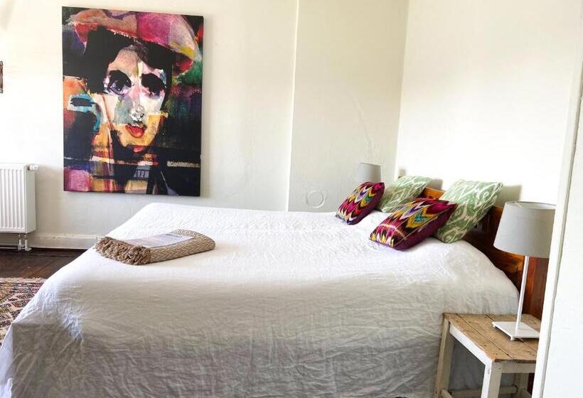 Отель Liegen;schaft Guesthouse