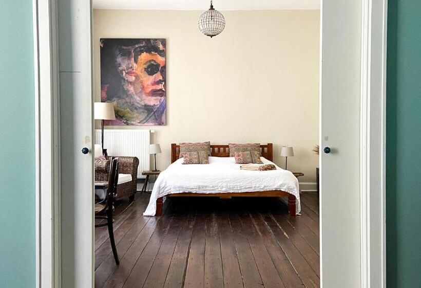 Отель Liegen;schaft Guesthouse