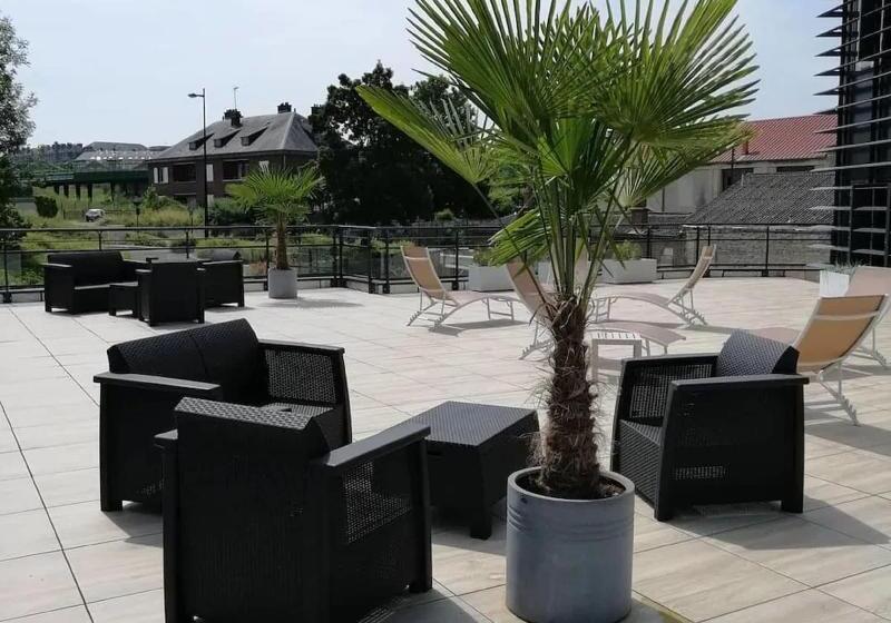 בית מלון כפרי Logis Hôtel   La Chambre D Amiens