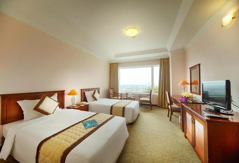 هتل Muong Thanh Grand Phuong Dong