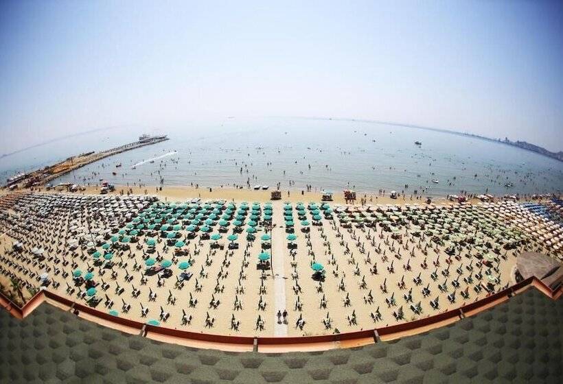 בית מלון כפרי Perandor Beach