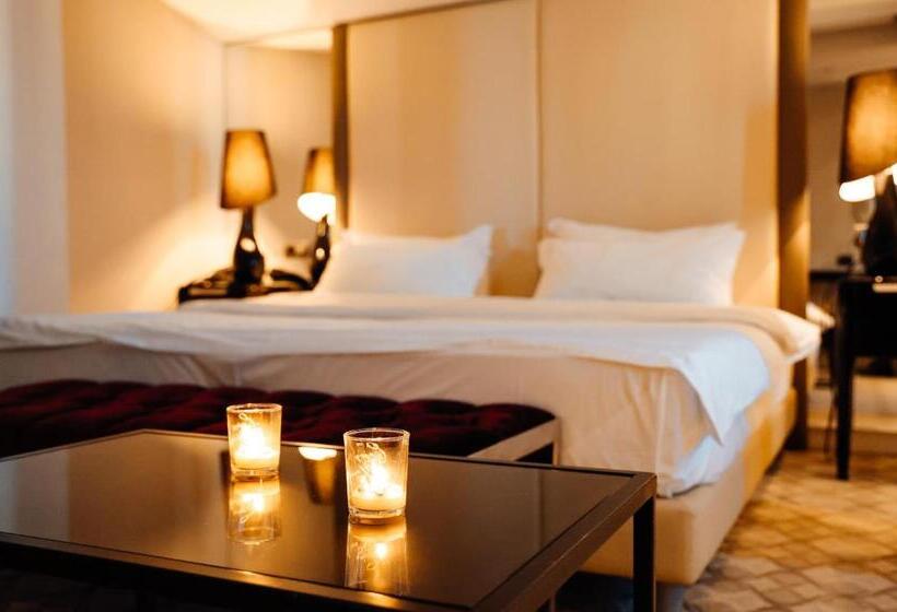 בית מלון כפרי Senator