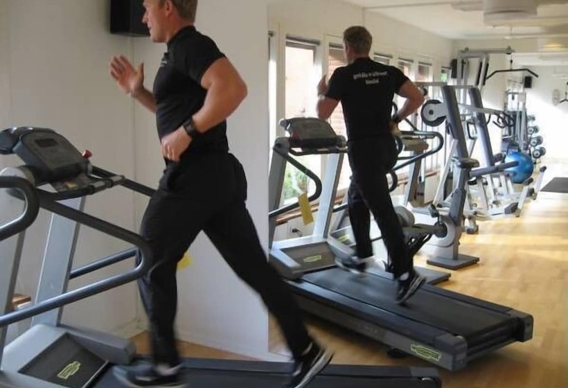 酒店 Skogshem & Wijk