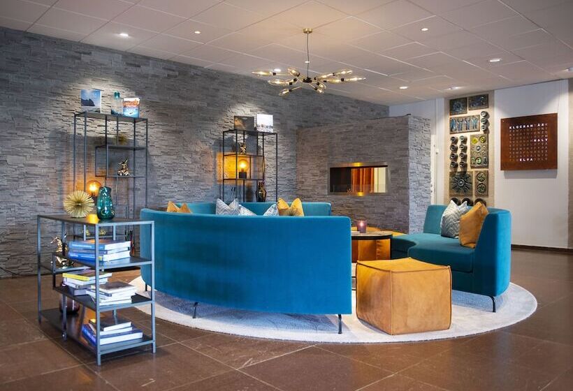 酒店 Skogshem & Wijk