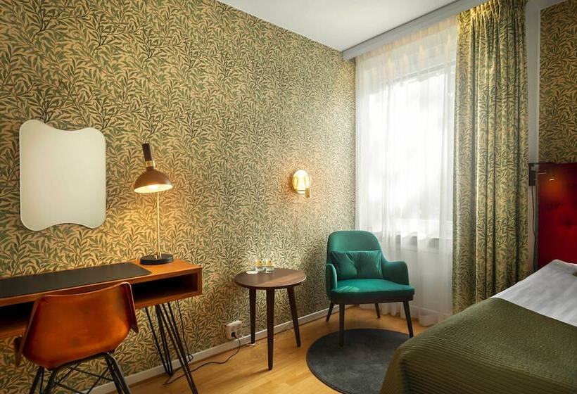 酒店 Skogshem & Wijk