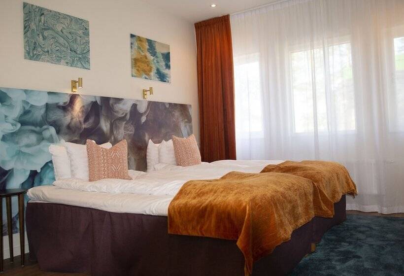 酒店 Skogshem & Wijk