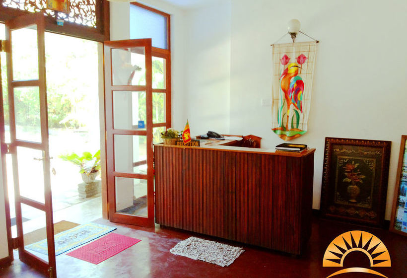 فندق Sun Ray Village Dalawella