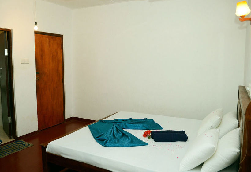 فندق Sun Ray Village Dalawella