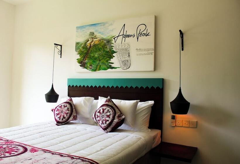 Отель The Chariot Hikkduwa Resort