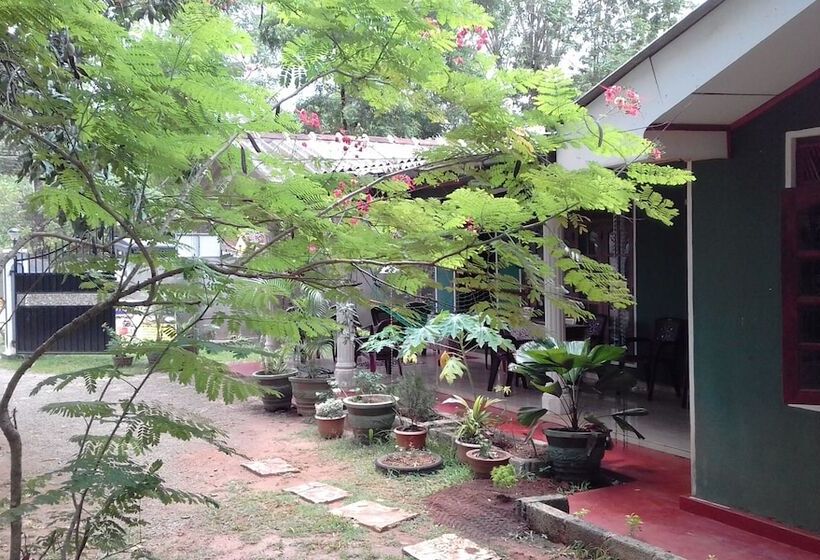 膳宿费 Elephant Safari Lodge Sigiriya Junction