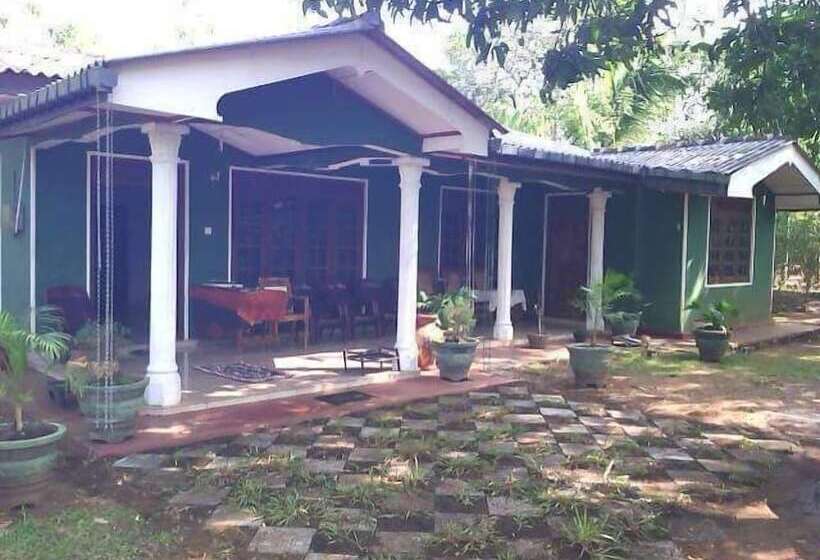 膳宿费 Elephant Safari Lodge Sigiriya Junction